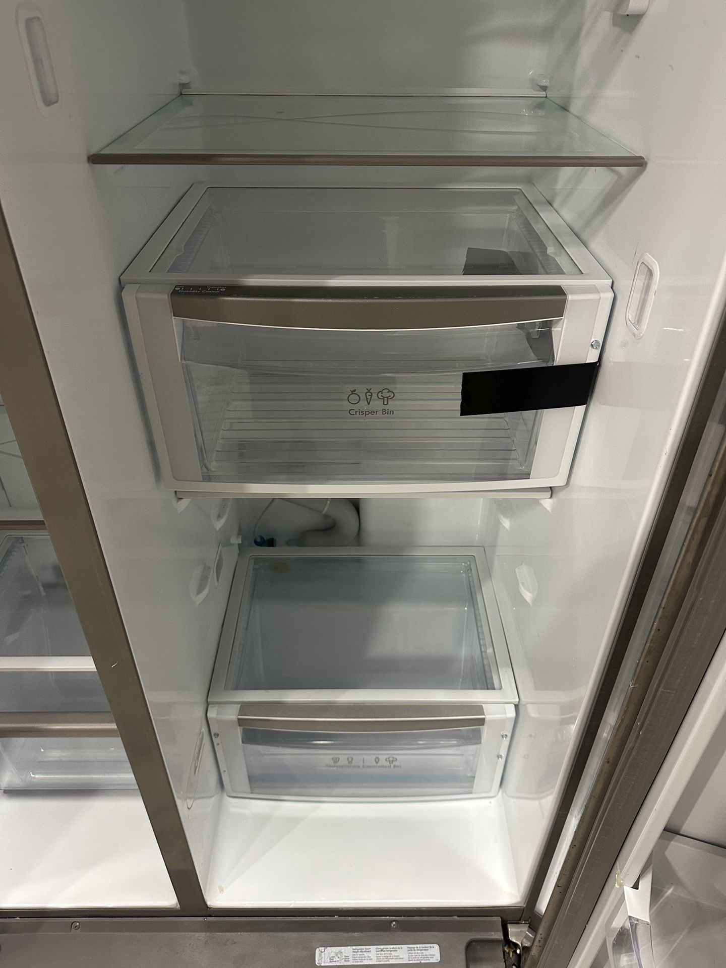 Decent garage fridge no water no ice works great can deliver