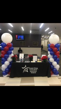 Jumbo Balloon columns 7ft