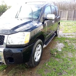 2004 Nissan Armada