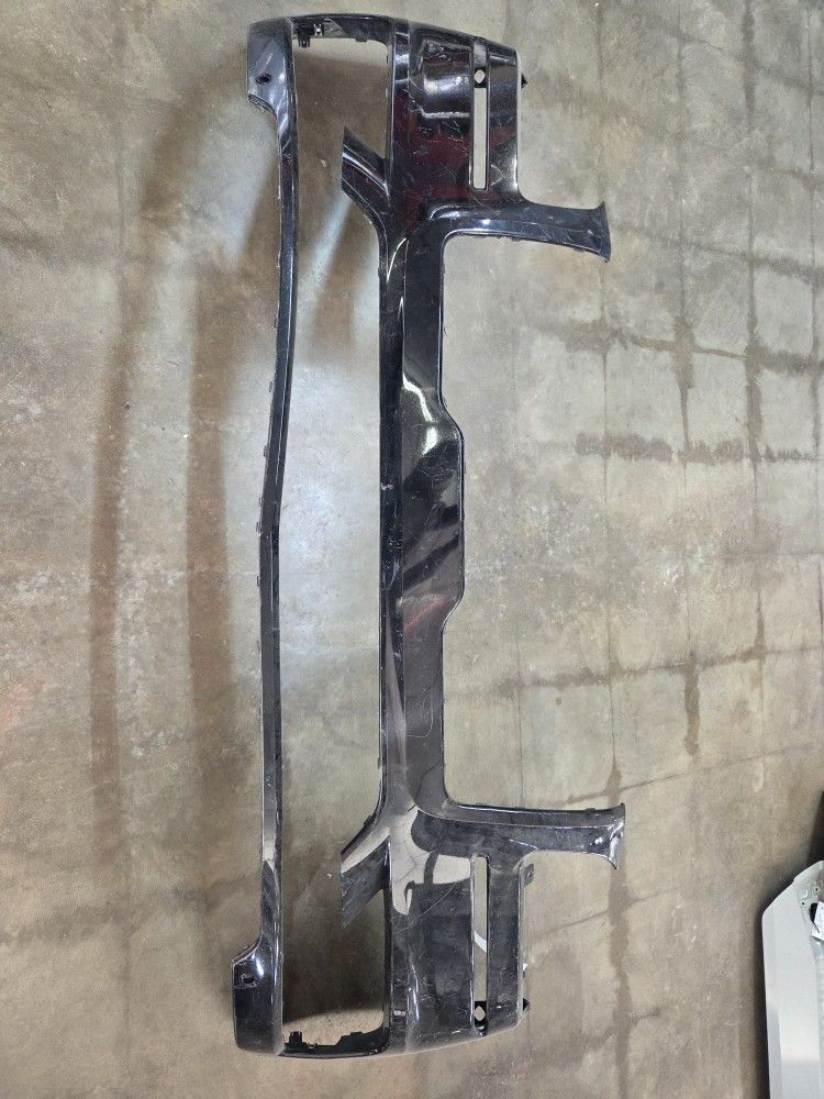 2018 2021 lincoln navigator front bumper