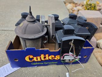 Outdoor light, sport padel, chair, car wash kits, golf stuf, take all as seen on pictures