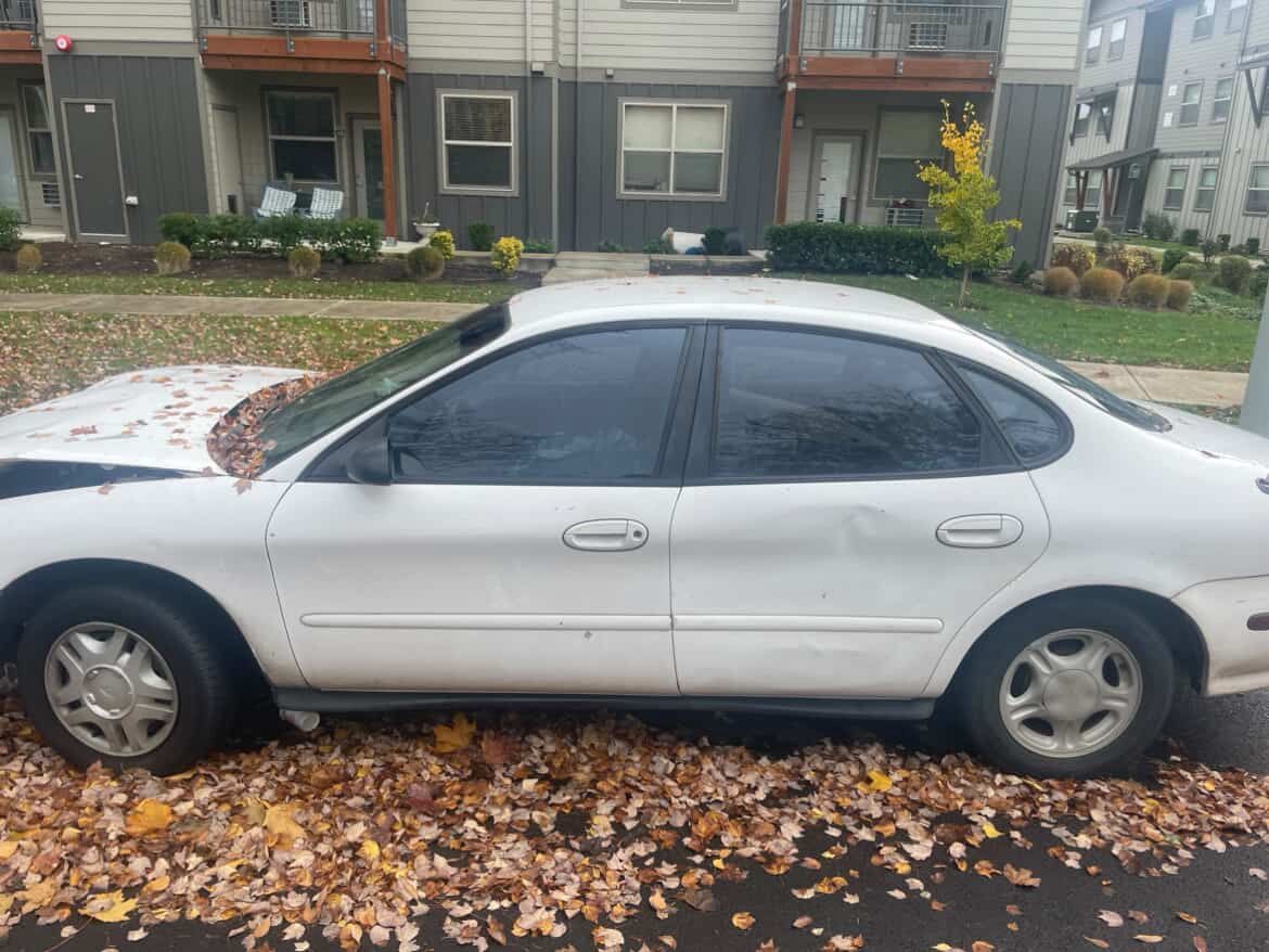 1999 Ford Taurus
