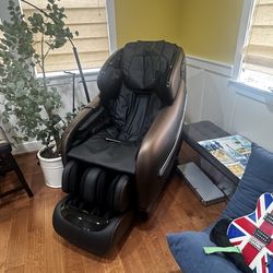 4D massage chair
