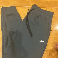 fabletics joggers