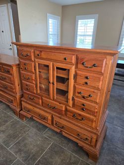 Real wood king bedroom set