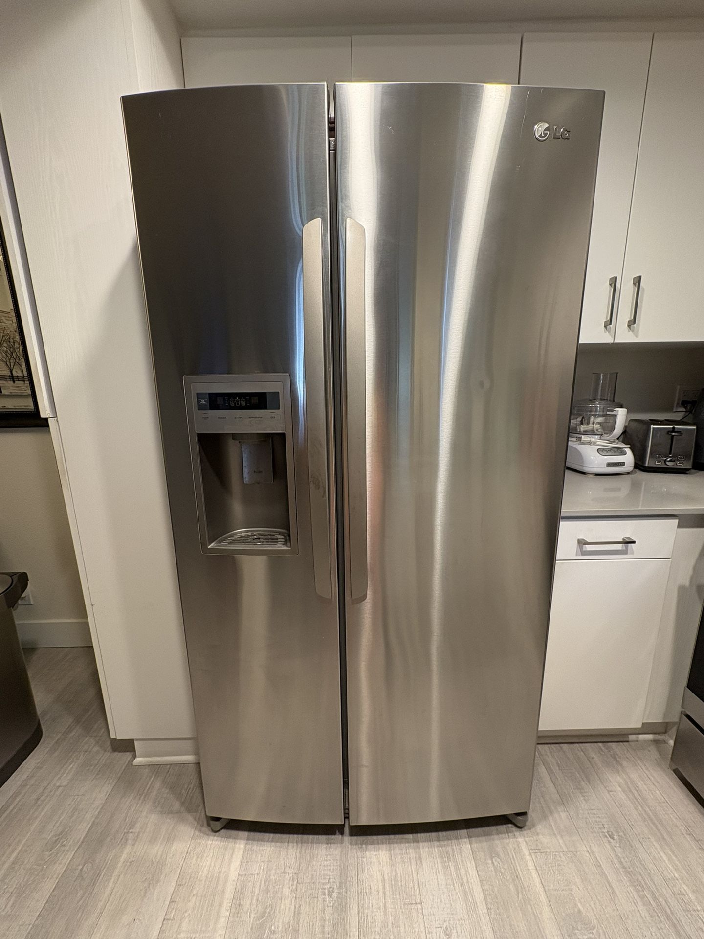 Refrigerator