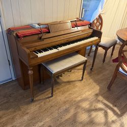 Gulbransen Piano 