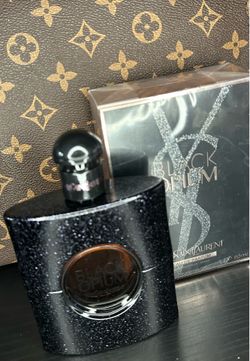 Yves Saint Laurent Black Opium Perfume