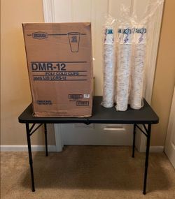 12 ounce disposable cups (100) per sleeve