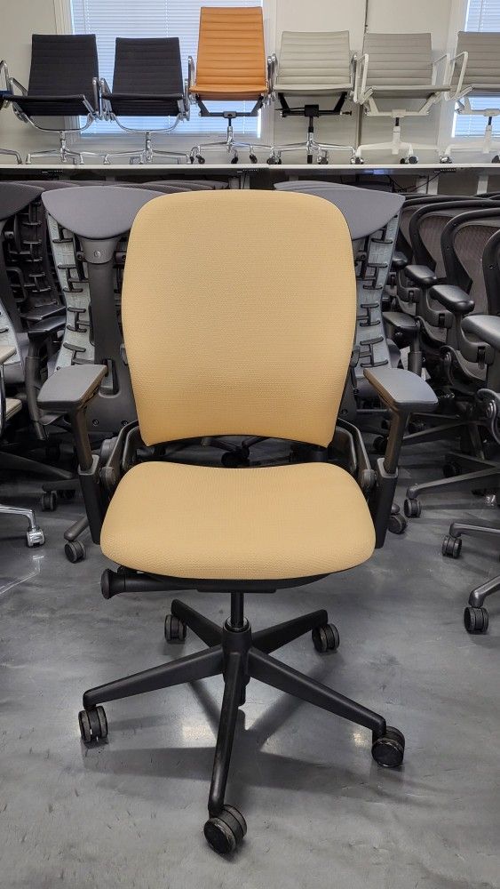 30-90% off Large Selection Of New And Used Steelcase Leap V2 Chairs