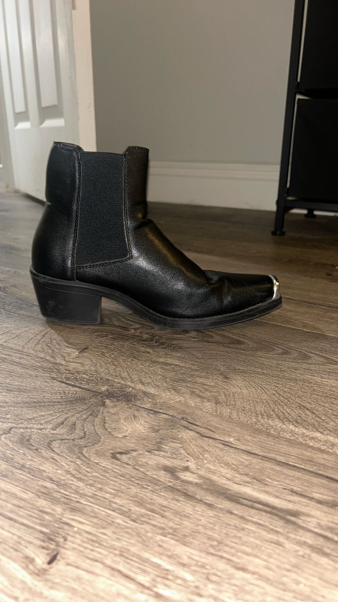 Black Metal Toe Tipped Boots