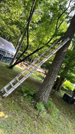 24’ Aluminum Extension Ladder