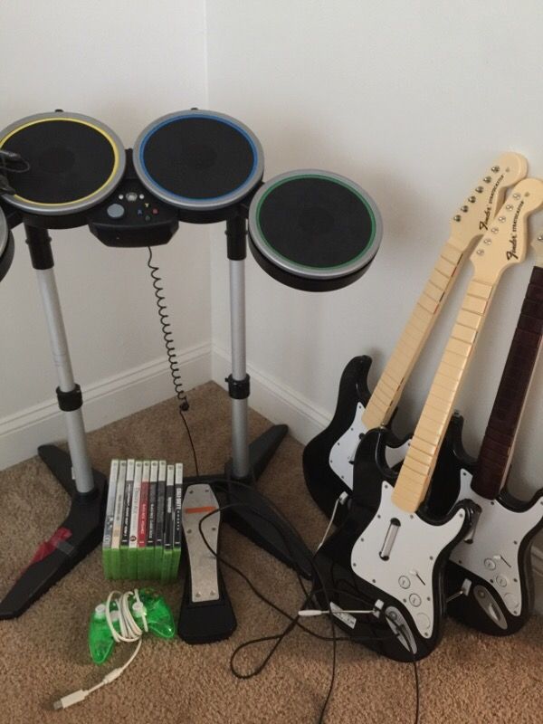 Xbox 360 games and equipment