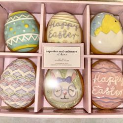 Cupcakes And Cashmere  