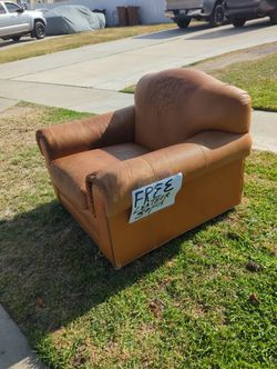 Free Old Leather Sofa