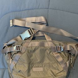 Athleta Excursion Waistbag