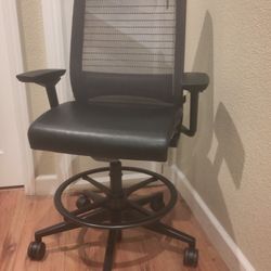 Steelcase Think Usa Made Fully loaded black Leather  bar counter height stool Delivery May Be Possible