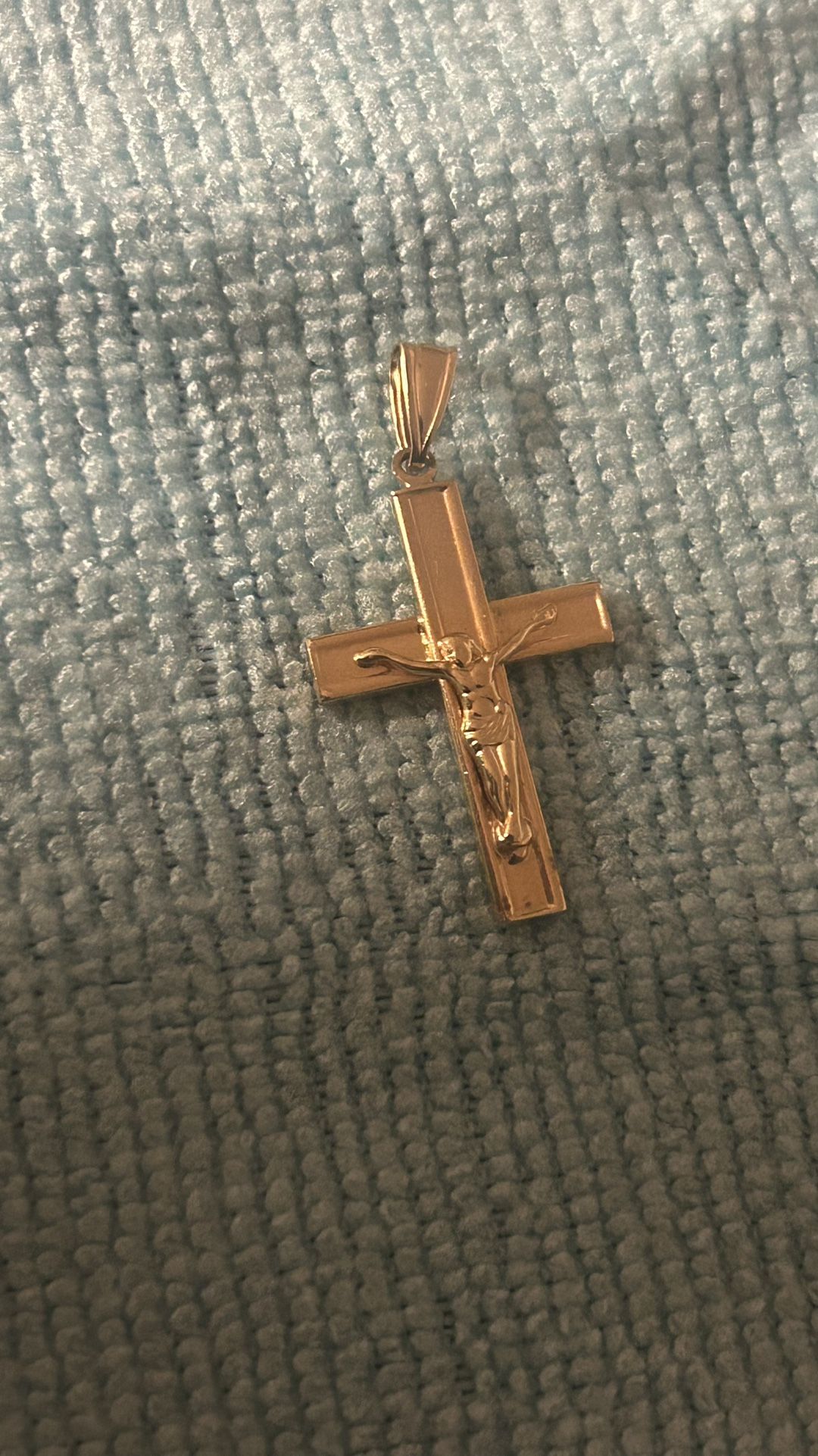 14kt Cross Pendant
