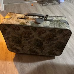Green Large Verdi Suitcase