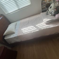 Twin Bed, Dresser And Night Stand 