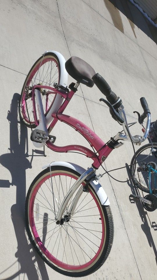 Pink Teenager/Adult Cruiser Bike