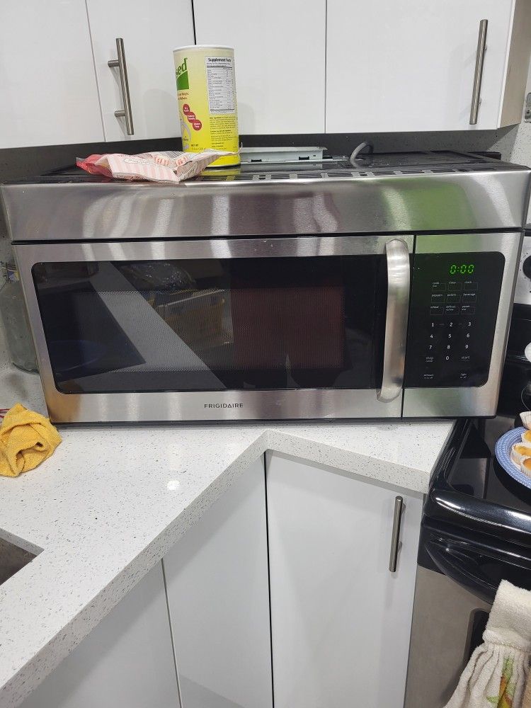 Frigidaire Microwave