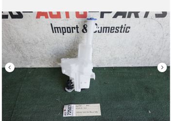 2018 - 2019 - 2020 - 2022 HYUNDAI KONA WINDSHIELD WASHER FLUID RESERVOIR BOTTLE OEM