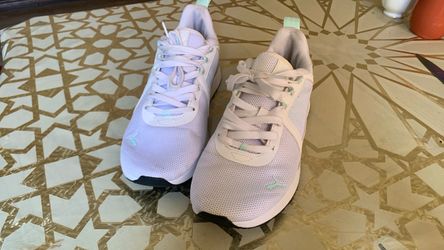 Puma women’s shoes size  10