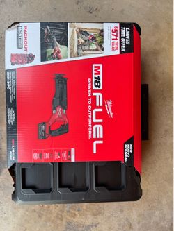 BRAND NEW MILWAUKEE M18 FUEL HACKZALL KIT