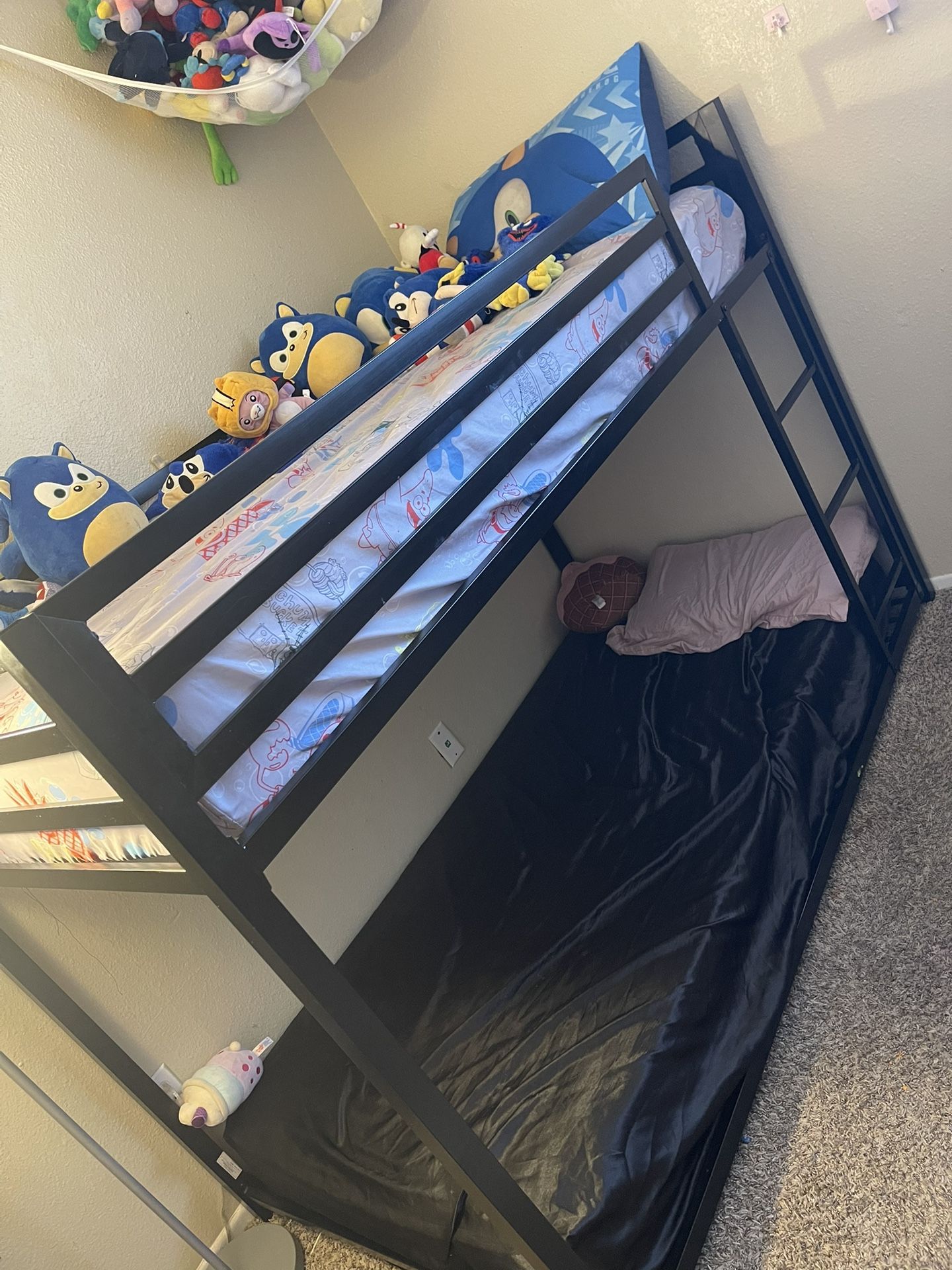 Metal Twin Bunk Beds (Mattress Not Included)