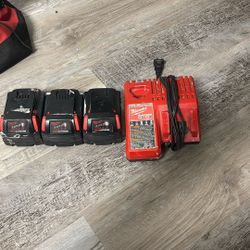 Milwaukee M18 Batteries 5.0 With Charger