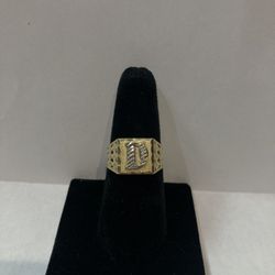 10k Gold Ring #109517-2 MJ