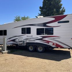 2007 Weekend Warrior Superlite Toy Hauler
