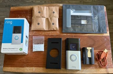 Ring Battery Doorbell Plus, Head-to-Toe HD+ Video  (Battery) / Ring No drill mount included