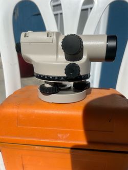 Nikon AX-2S 360° Automatic Surveying Level Transit with Hard Case w/ Tripod & Case