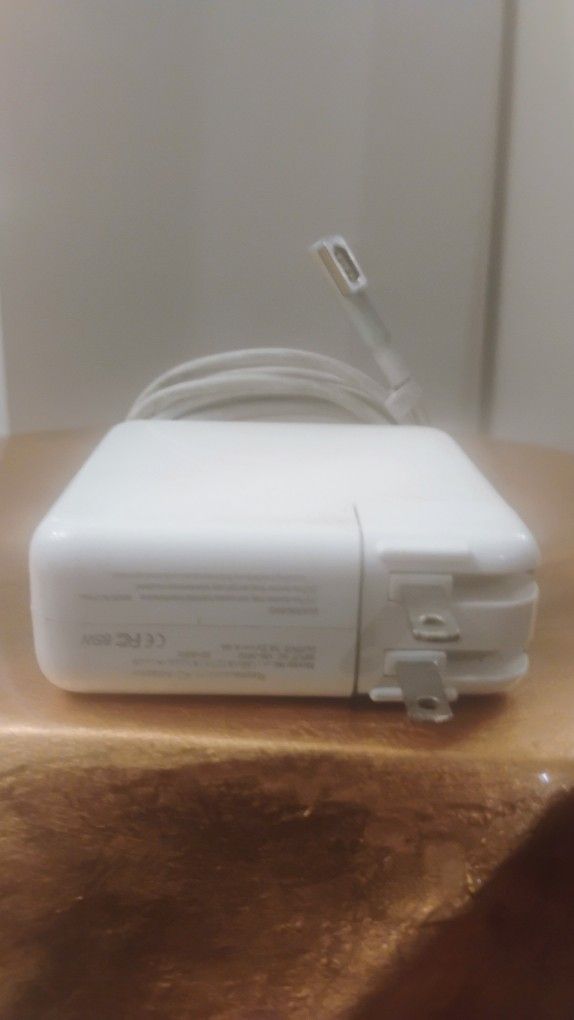 MacBook Pro Charger