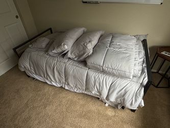 Like new Twin sized trundle bed