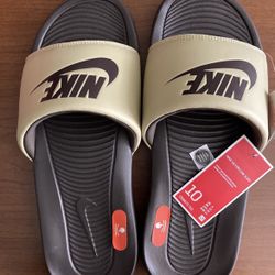 Nike SB Victori One Slide Tan Size 10