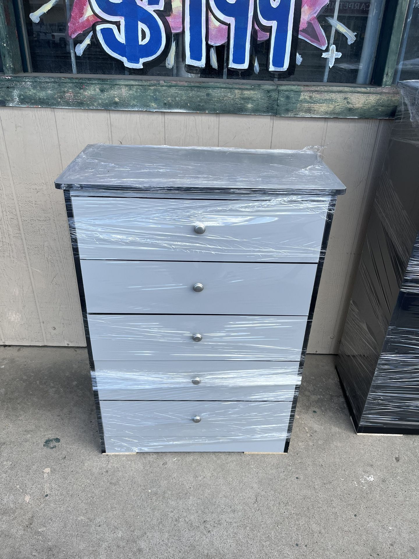 Brand New Multicolor Grey/Black 5 Drawer Dresser 