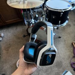 Astro A20s