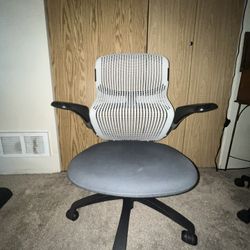 Knoll Generation Office Chair 