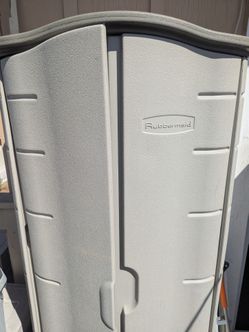 Rubbermaid Shed upright 6x2x2.5 waterproof storage container resin UV plastic outdoor keter suncast