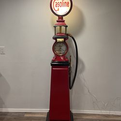 Vintage Clock Retro Gas / Cabinet