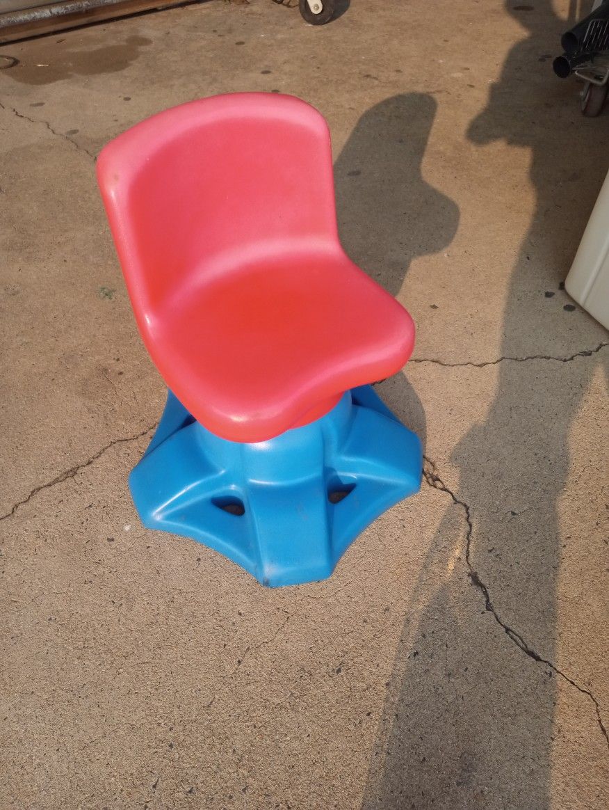 Little tikes toddler swivel seat