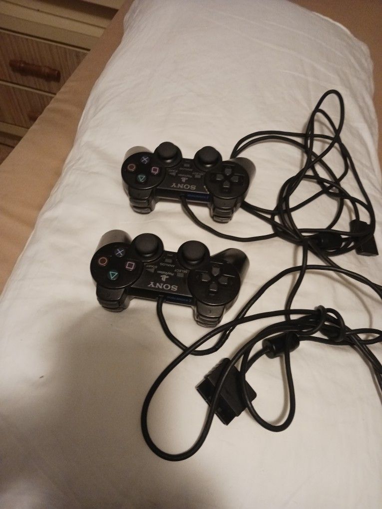 2 Play 2 Controll
