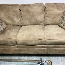 Couch & Loveseat 