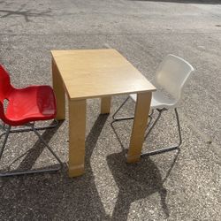 TABLE AND CHAIRS 