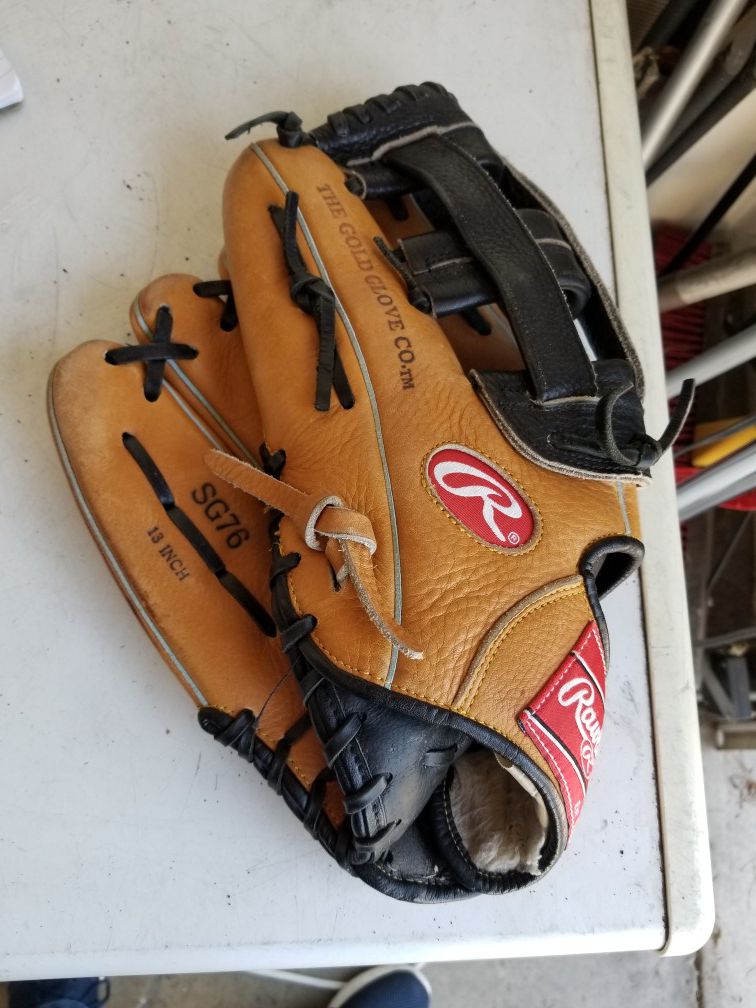 13" Rawlings Lefty left baseball softball glove broken in