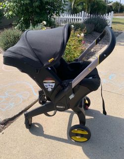 Doona Infant Car Seat & Stroller – Excellent Condition