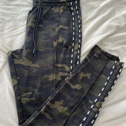 VS Jogger Pants Large 